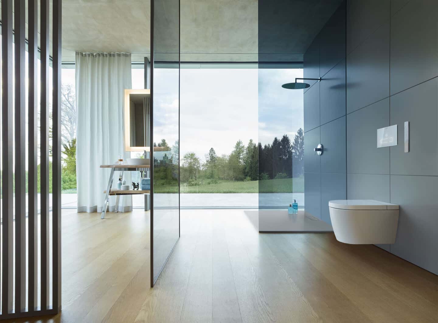 Duravit SensoWash Stark f shower toilet for increased hygiene in the bathroom