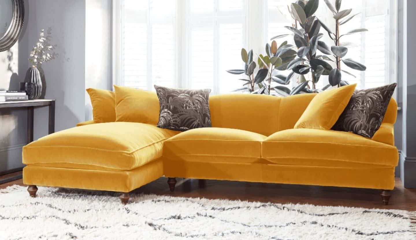 Darlings of Chelsea - Galloway Chaise Sofa Varese Primrose