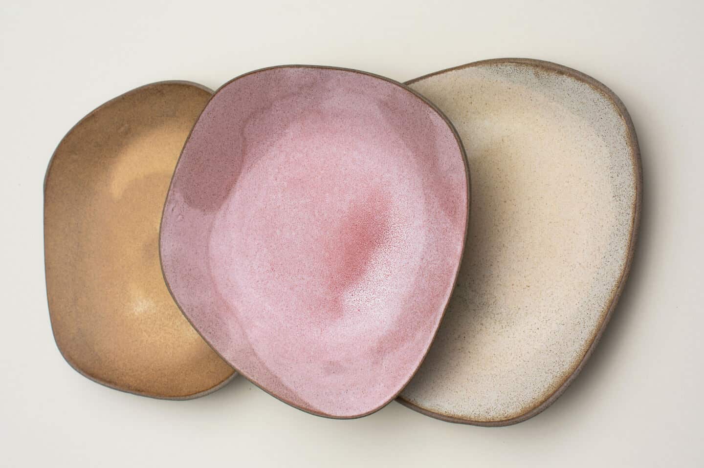 3 organic shaped plates in natural colours by Hana Karim Studio