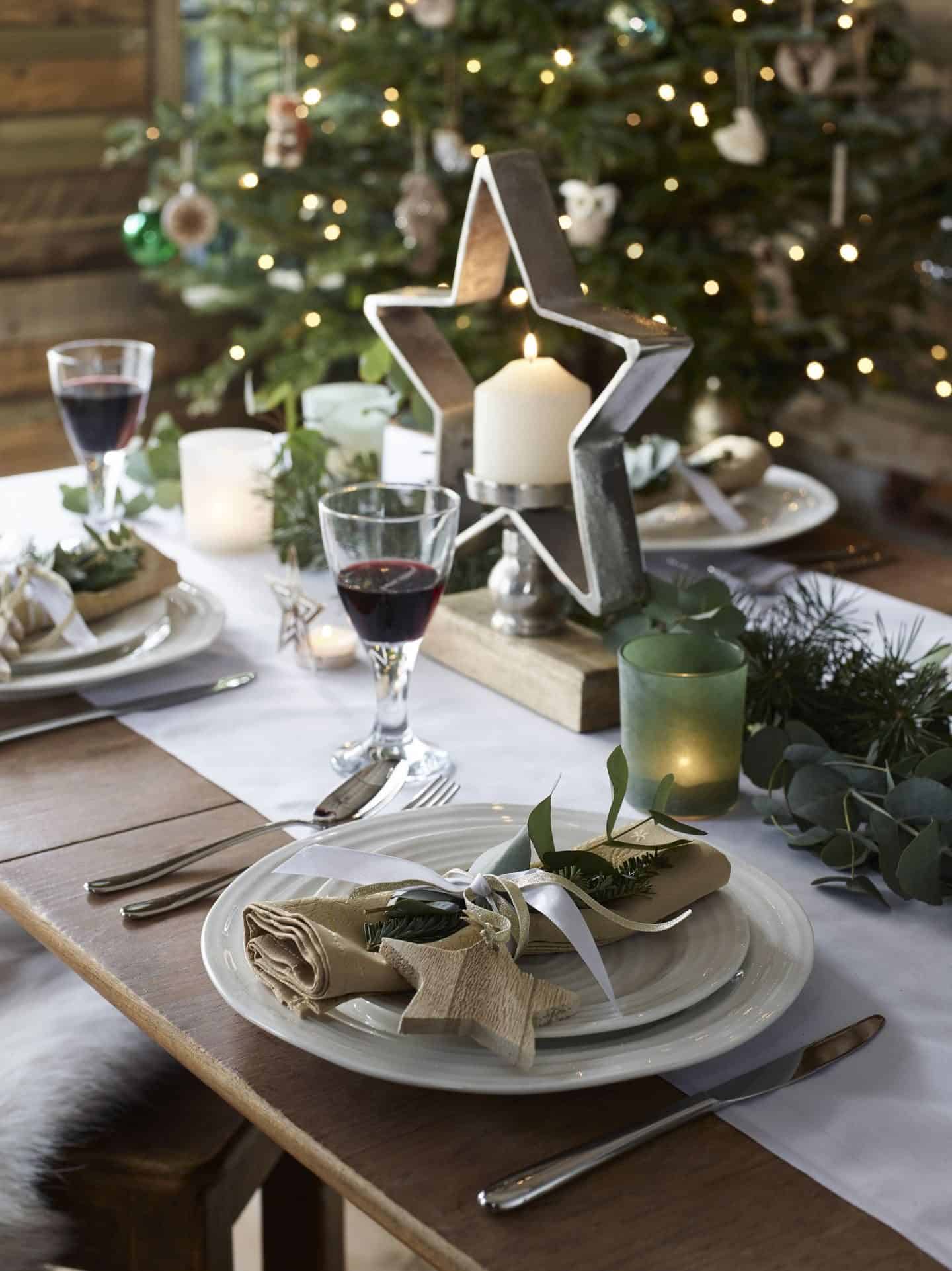 Dobbies Enchanted Garden Chistmas Trend Tablescape featuring natural and organic materials and textures