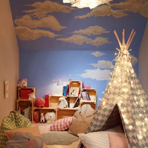 Paint manufacturer Dulux recently launched a kids' bedroom campaign to encourage parents to involve their children in the creative process when decorating their bedrooms. The result of the campaign was six creative designs for a child's bedroom that not only look fantastic but that aren't really even that difficult to create.