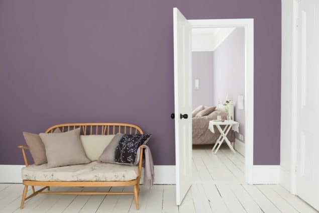 Dulux Livingroom in purple with white skirting