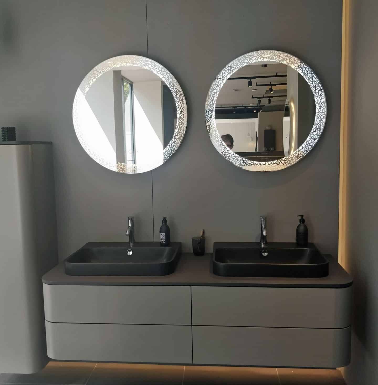 Happy D.2 Plus washbasins in the Duravit Showroom in Clerkenwell