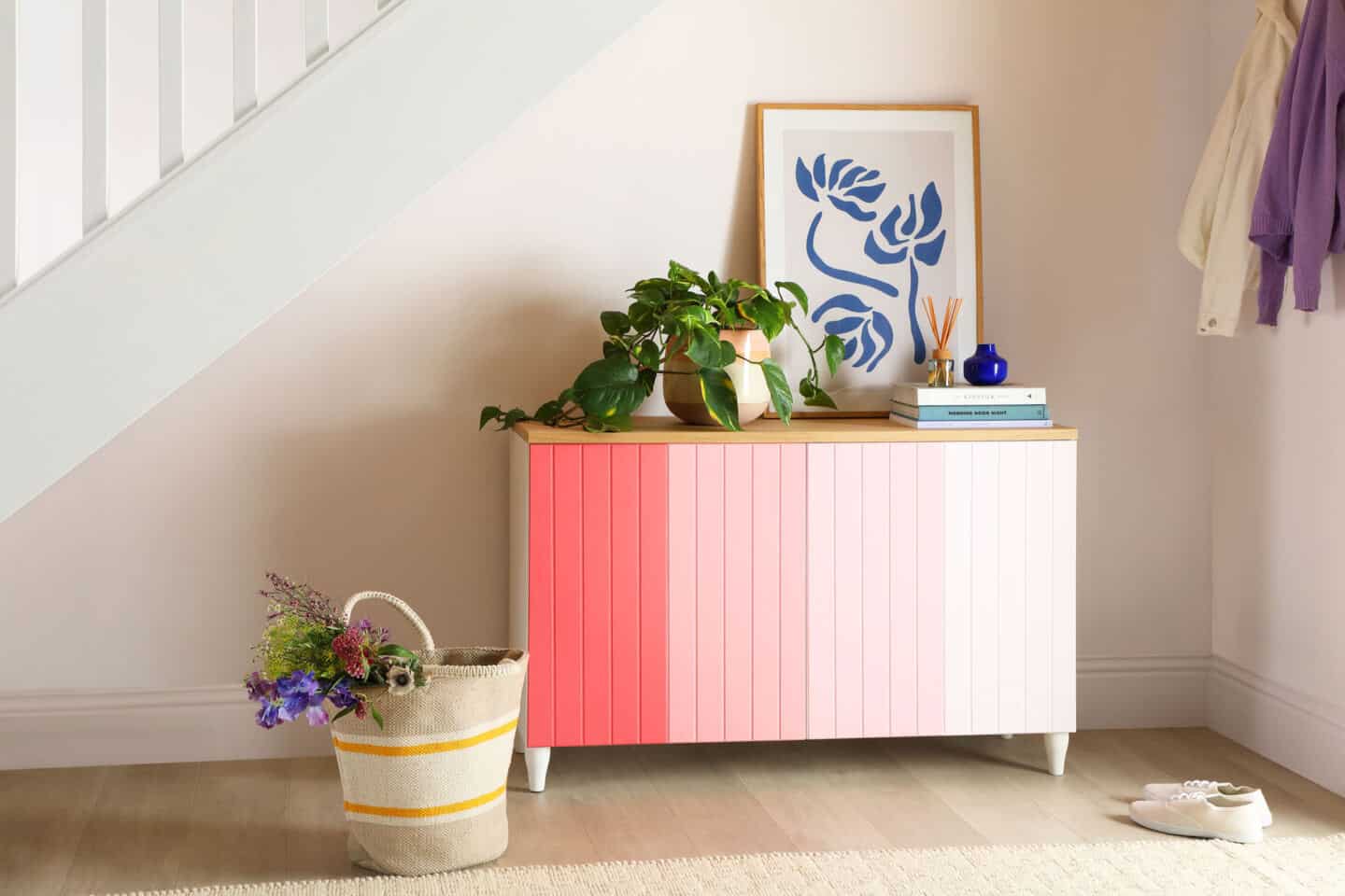 Upcycling a hallway sideboard using ombre paint effects in varying shads of pink