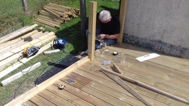 Garden Makeover showing the newels fitted on the new decking