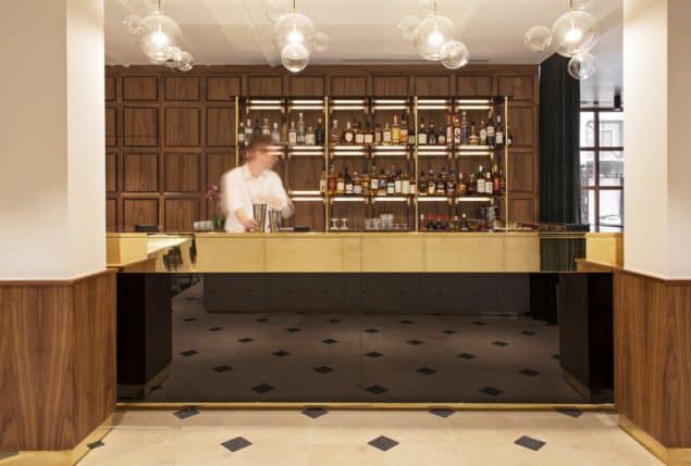 Parister Hotel Paris Reception (1)