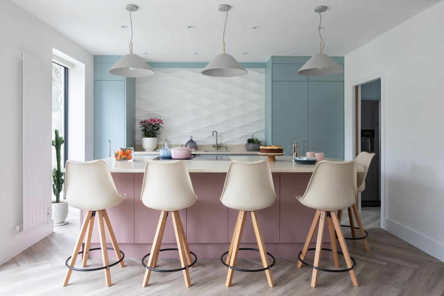 How to get your dream kitchen on a budget. Dusky rose and baby blue pre-loved kitchen from Used Kitchen Exchange