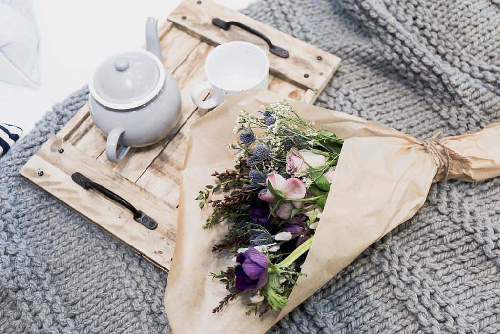 Serving Tray - Vincent Trading - close up - reclaimed wooden items 