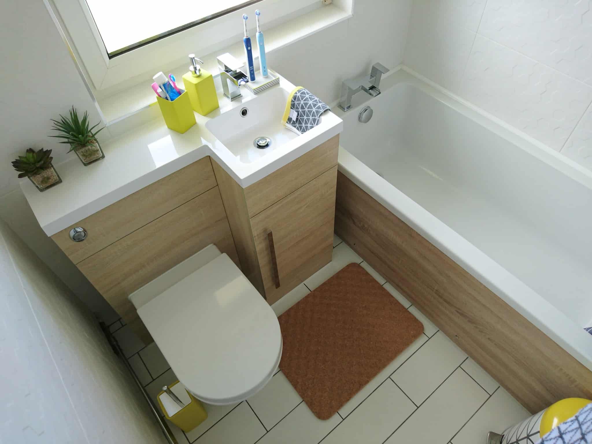 Small Bathroom - tips for preparing to sell your home