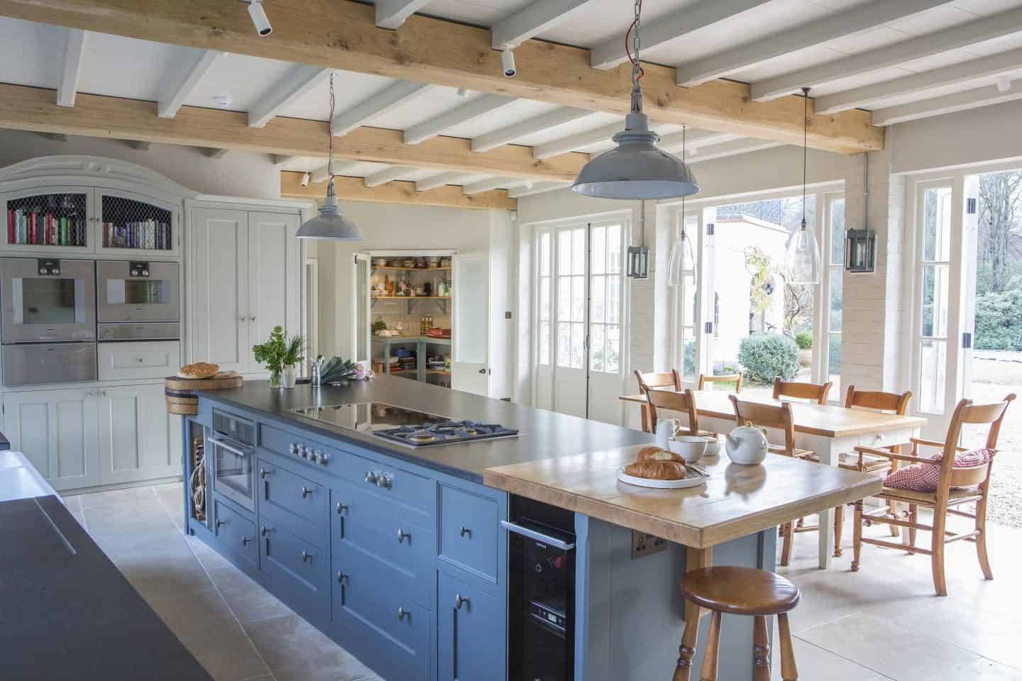 Traditional style country kitchen in blue by Mark Taylor Design