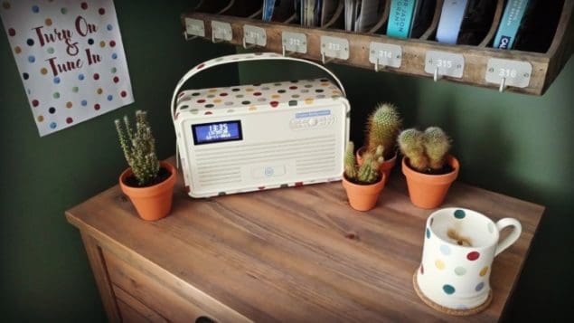 VQ Emma Bridgewater Retro MKII Polka Dot DAB+ Radio