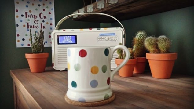 VQ Emma Bridgewater Retro MKII Polka Dot DAB+ Radio