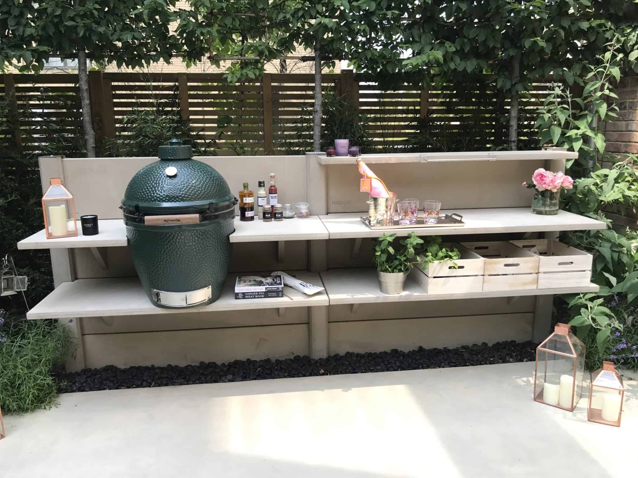 WWOO outdoor concrete kitchen is a durable, hard wearing and weather proof garden solution